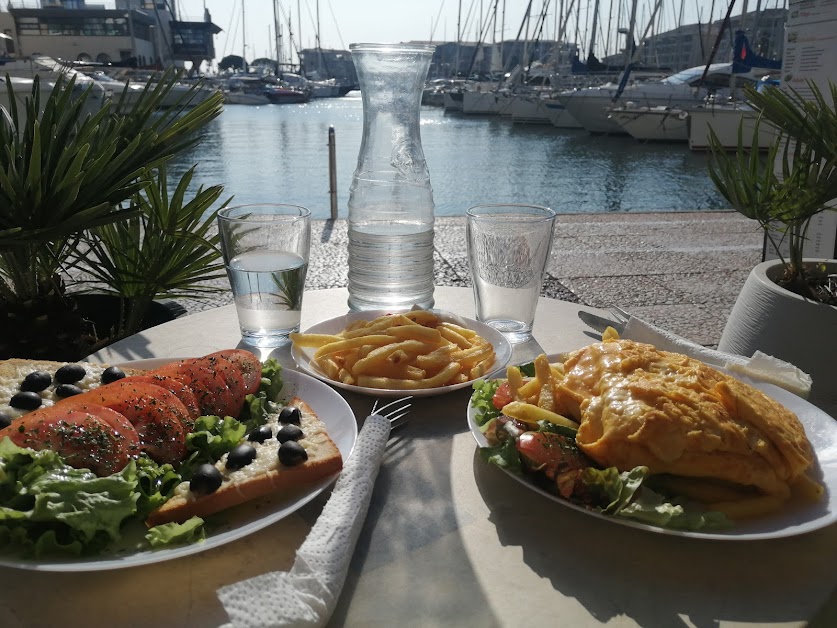 Snack 1953 à Fréjus