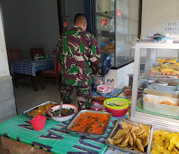 Warung Mia (Bu Inasi) photo