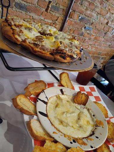 Wine Store «Village Wine Cellars», reviews and photos, 48 E Mulberry St, Lebanon, OH 45036, USA