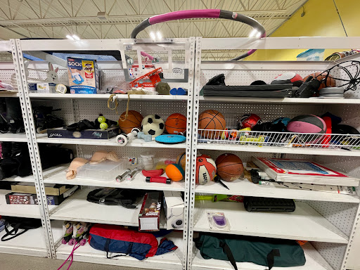 Thrift Store «Goodwill - Maplewood», reviews and photos, 2580 White Bear Ave, Maplewood, MN 55109, USA