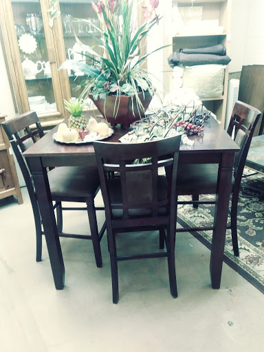 Consignment Shop «Upscale Resale Consignment Furniture», reviews and photos, 1432 Main St, Dunedin, FL 34698, USA