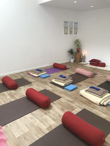 Julie Hyde Yoga