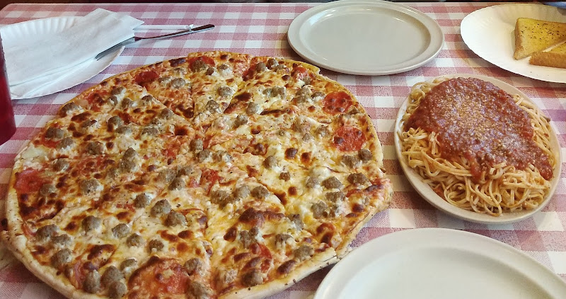 #1 best pizza place in Springdale - Guido's Pizza - Tontitown