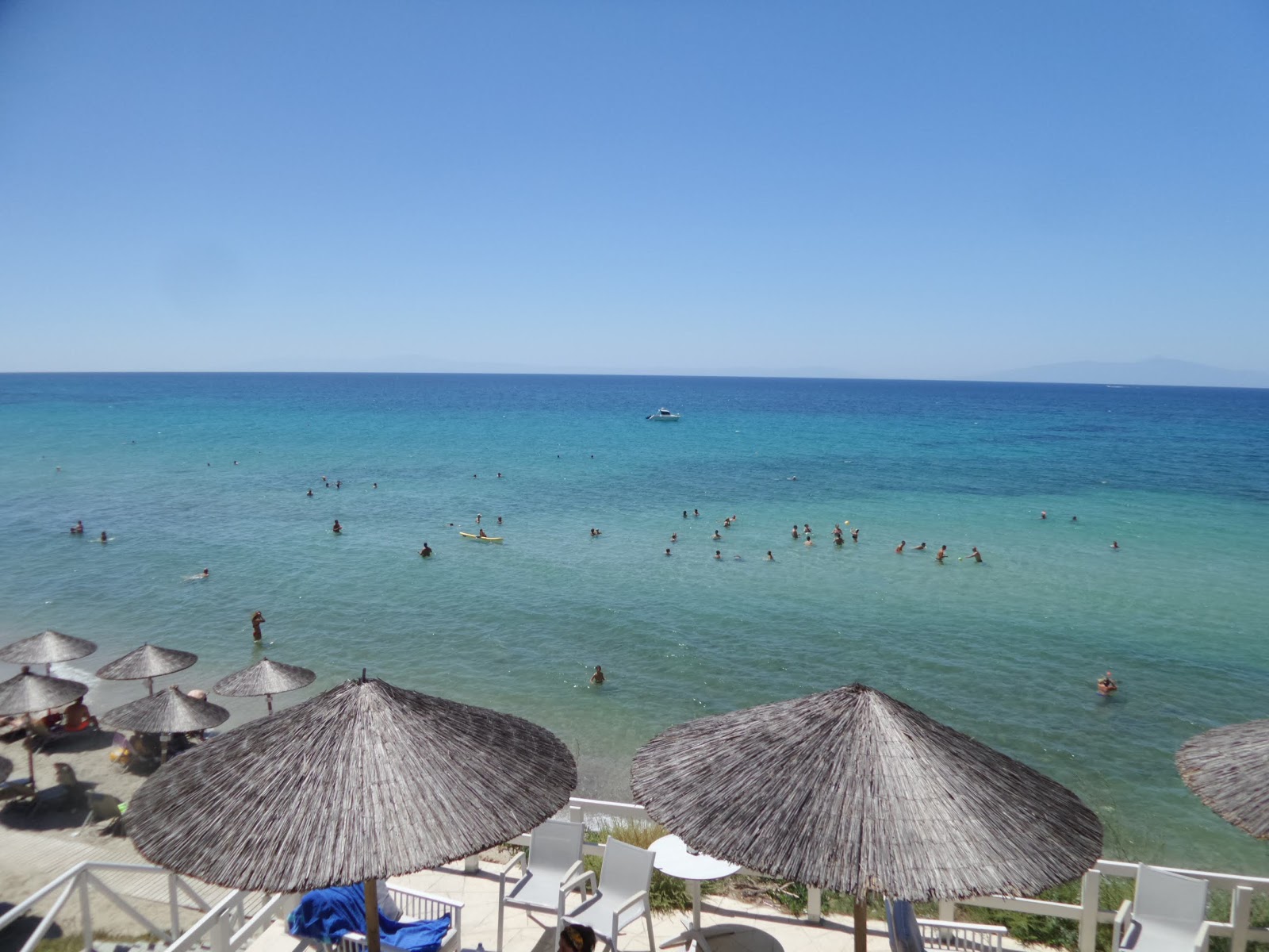 Fotografie cu Elani beach - locul popular printre cunoscătorii de relaxare