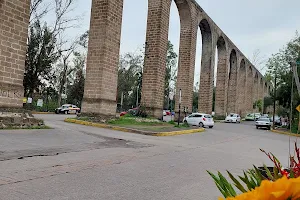 Arcos de los Remedios image