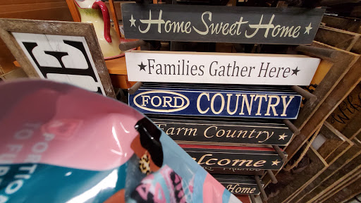 Discount Store «Somerset Discount Store», reviews and photos, 319 E Main St, Somerset, PA 15501, USA