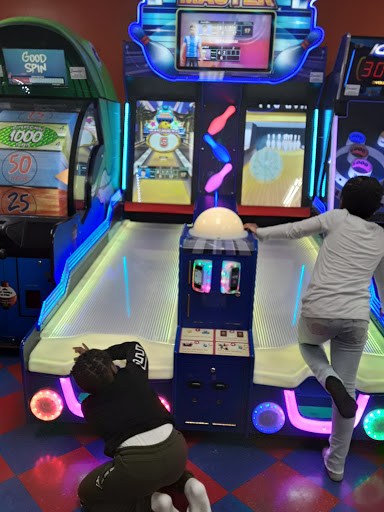 Entertainer «Funtopia USA», reviews and photos, 66-26 Metropolitan Ave, Middle Village, NY 11379, USA