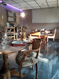 Atmosphère du Restaurant Ailleur à Pugny-Chatenod - n°5