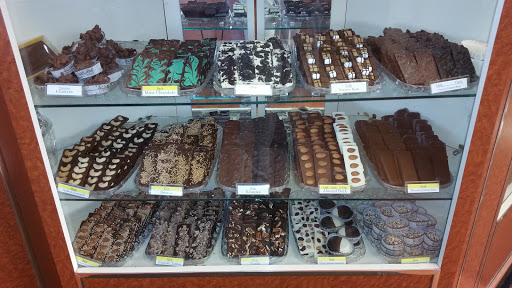 Chocolate Shop «Schakolad Chocolate Factory», reviews and photos, 3105 Chappel Dr, Perrysburg, OH 43551, USA