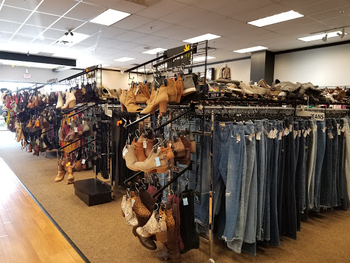 Used Clothing Store «Clothes Mentor», reviews and photos, 10150 Hudson Rd #152, Woodbury, MN 55129, USA