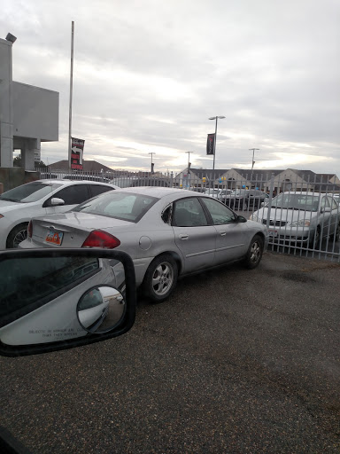 Car Dealer «Layton Hills Chrysler Dodge Jeep Ram», reviews and photos, 1234 Main St, Layton, UT 84041, USA
