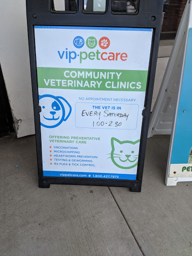 Pet Supply Store «Pet Supplies Plus», reviews and photos, 126 E Main St, Smithtown, NY 11787, USA