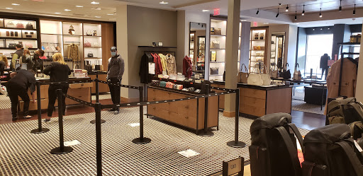 Shopping Mall «Queenstown Premium Outlets», reviews and photos, 441 Outlet Center Dr, Queenstown, MD 21658, USA