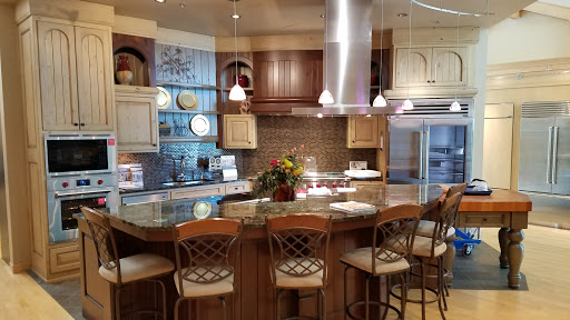 Appliance Store «Standard TV & Appliance», reviews and photos, 3600 SW Hall Blvd, Beaverton, OR 97005, USA