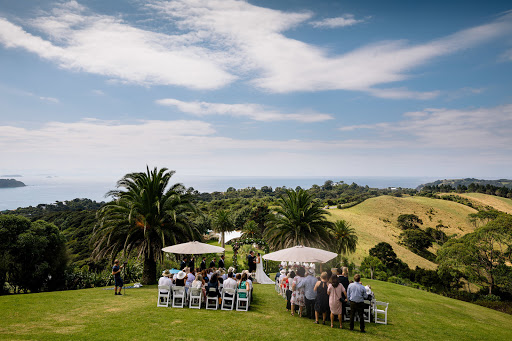 xox Waiheke | Wedding Planner & Photographer