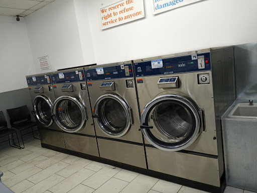 Laundromat «Elk Grove Launderland», reviews and photos, 8767 Elk Grove Blvd, Elk Grove, CA 95624, USA