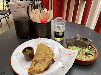Plats et boissons du Restaurant mexicain El Vecino Taquería Saint-Honoré à Paris - n°3