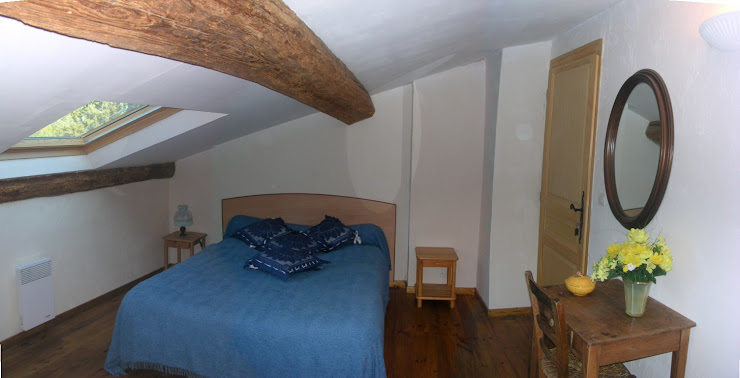 Chambres Chambre d'hôtes Mas de Combaud location 83520 Roquebrune-sur-Argens