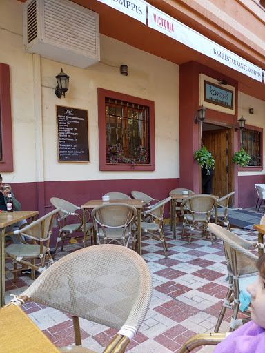Internacional Cafeteria Bar Mikes - Av. Nuestro Padre Jesús Cautivo, 29640 Fuengirola, Málaga