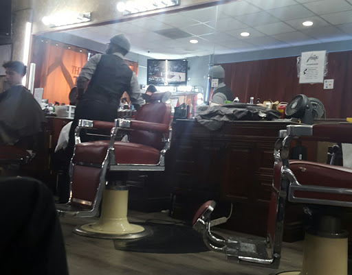 Barber Shop «Blade Barbershop», reviews and photos, 16851 Victory Blvd, Van Nuys, CA 91406, USA
