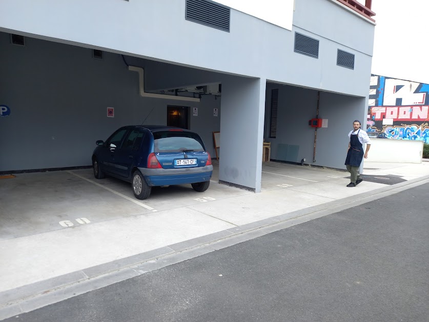 Le Poulailler de Peio - Parking Client à Anglet (Pyrénées-Atlantiques 64)