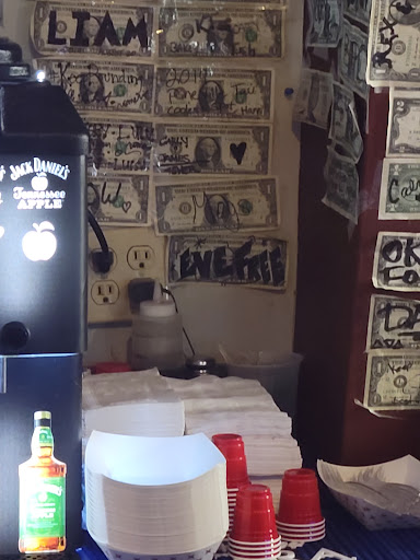 Restaurant «Pineville Tavern», reviews and photos, 314 N Polk St, Pineville, NC 28134, USA