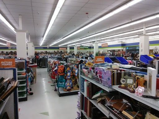 Thrift Store «Goodwill», reviews and photos, 14500 15th Ave NE, Shoreline, WA 98155, USA