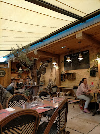 Atmosphère du Pizzeria L'Olivier à Cabourg - n°20