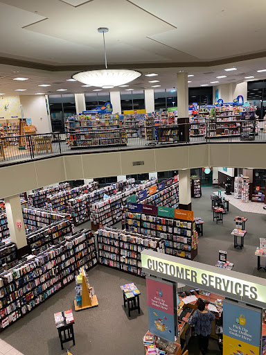 Book Store «Barnes & Noble», reviews and photos, 5959 Triangle Town Blvd, Raleigh, NC 27616, USA
