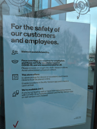 Cell Phone Store «Bluegrass Cellular», reviews and photos, 1661 Campbell Ln, Bowling Green, KY 42104, USA