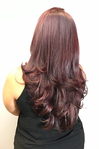 Hair Salon «Beauty Bar Salon & Spa», reviews and photos, 12950 E Colonial Dr, Orlando, FL 32826, USA