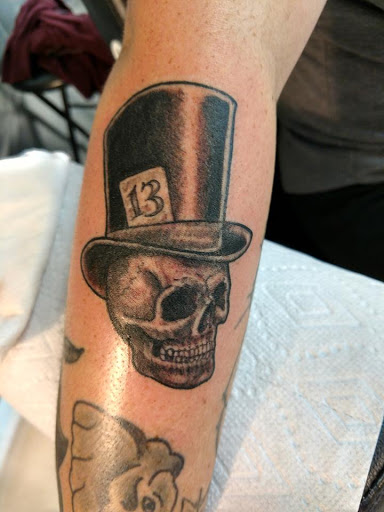 Tattoo Shop «Planet X Tattoo & Supply», reviews and photos, 3095 S Peoria St, Aurora, CO 80014, USA