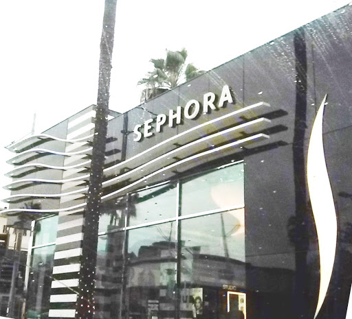 Cosmetics Store «SEPHORA», reviews and photos, 270 N Beverly Dr, Beverly Hills, CA 90210, USA
