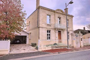 Docteur Guillaume LEMIERRE, la Maison Esthétique Bordeaux Océan image