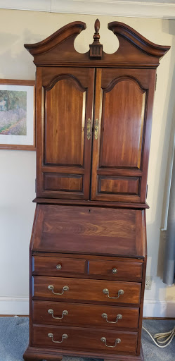 Thrift Store «Hand to Hand Thrift Store», reviews and photos, 785 Terryville Ave, Bristol, CT 06010, USA