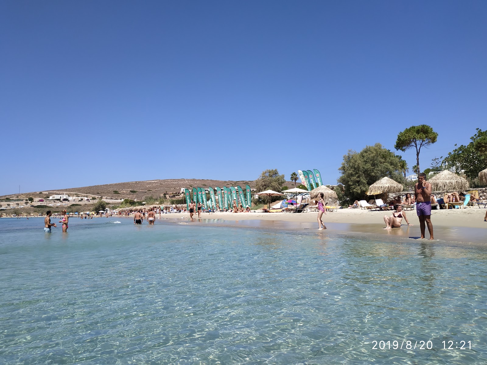 Foto de Krios beach II con brillante arena fina superficie