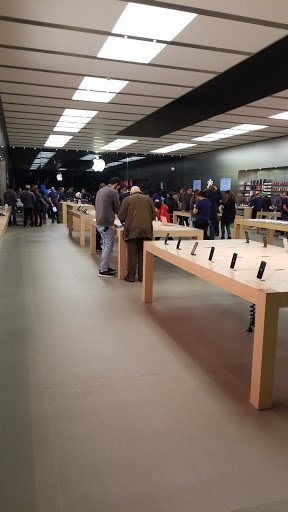 Computer Store «Apple Manhasset», reviews and photos, 1900 Northern Blvd, Manhasset, NY 11030, USA