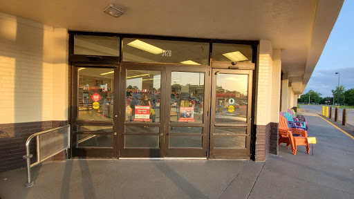 Grocery Store «Winn-Dixie», reviews and photos, 5428 Dogwood Dr, Milton, FL 32570, USA