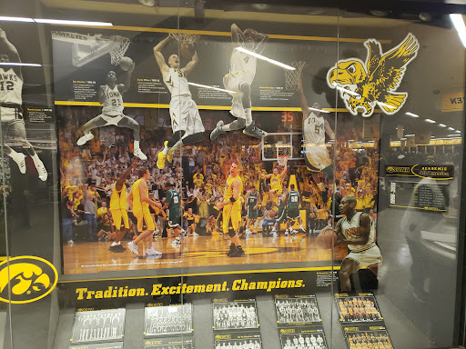 Basketball Court «Carver Hawkeye Arena», reviews and photos, 1 Elliot Drive, Iowa City, IA 52242, USA