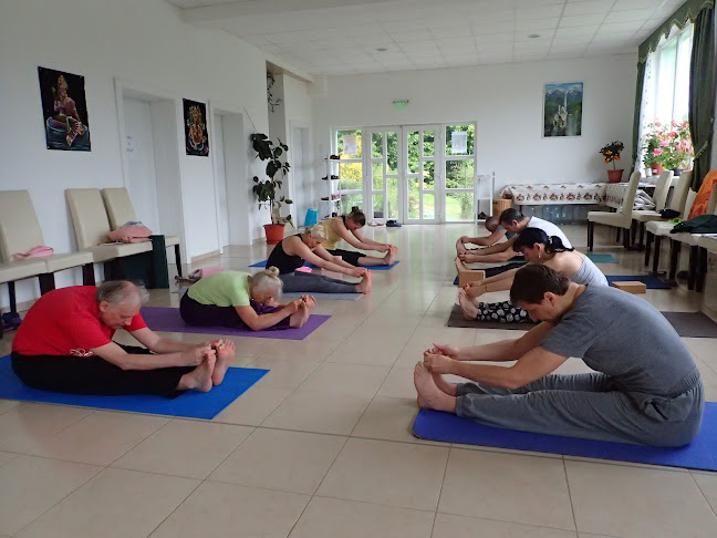 Opinii despre Yoga Teacher Training in Romania - Shanti Spiritual Center în <nil> - Sala de Fitness