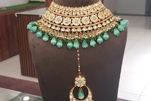 Heera Jewellers image