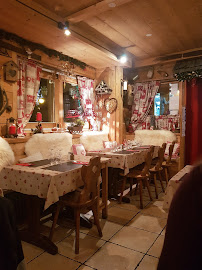 Atmosphère du Restaurant français Restaurant la Cheminée à Châtel - n°14
