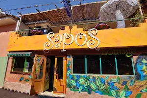 Sapos Lounge image