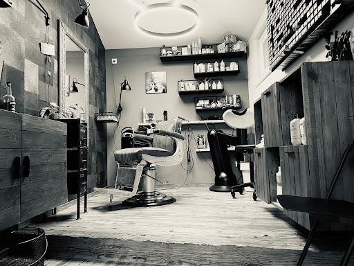 HAIReinspaziert Caroline Bann In Köstendorf