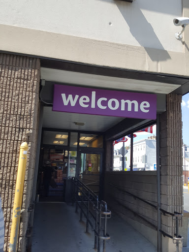 Grocery Store «Stop & Shop», reviews and photos, 713 E Broadway, South Boston, MA 02127, USA