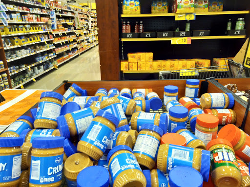 Grocery Store «Kroger», reviews and photos, 17447 Haggerty Rd, Northville, MI 48168, USA