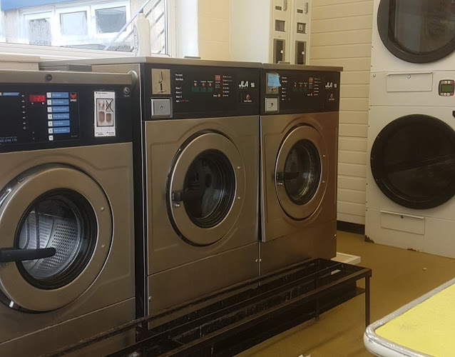 Reviews of Ideal Laundrette in Leicester - Laundry service