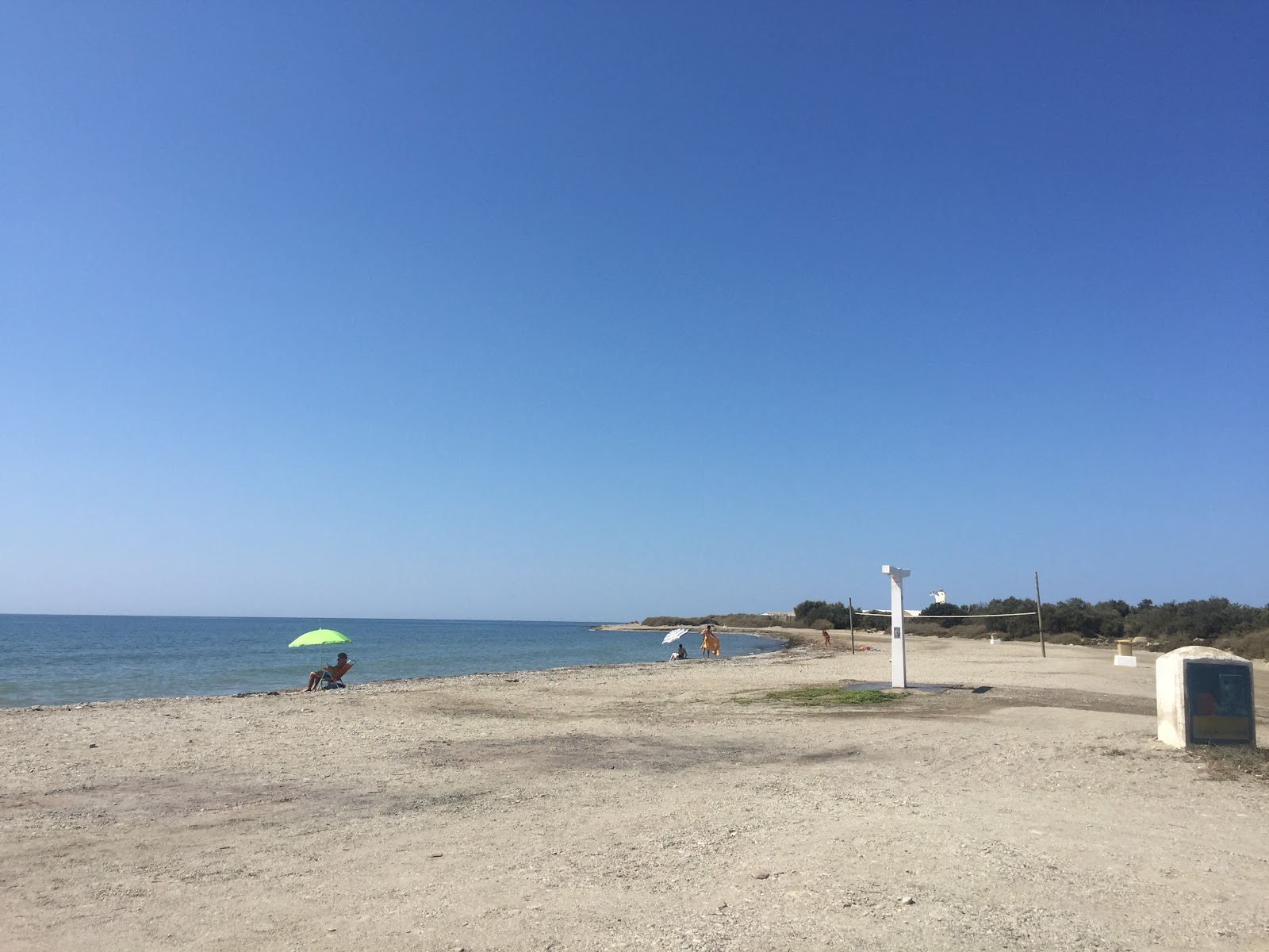 Photo de Playa de los Banos avec baie spacieuse