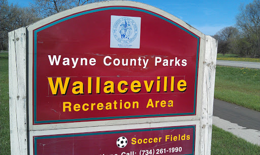 Golf Course «Warren Valley Banquet Ctr», reviews and photos, 26116 W Warren St, Dearborn Heights, MI 48127, USA