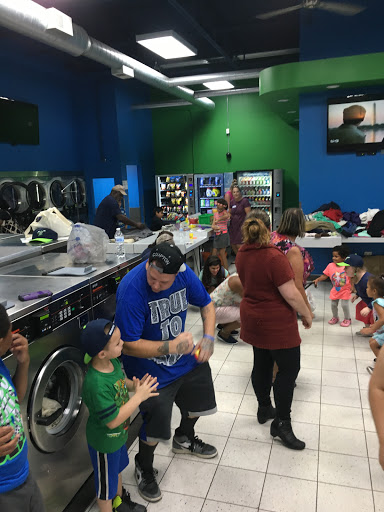 Laundromat «Suds Up Laundromat», reviews and photos, 540 Southbridge St, Worcester, MA 01610, USA